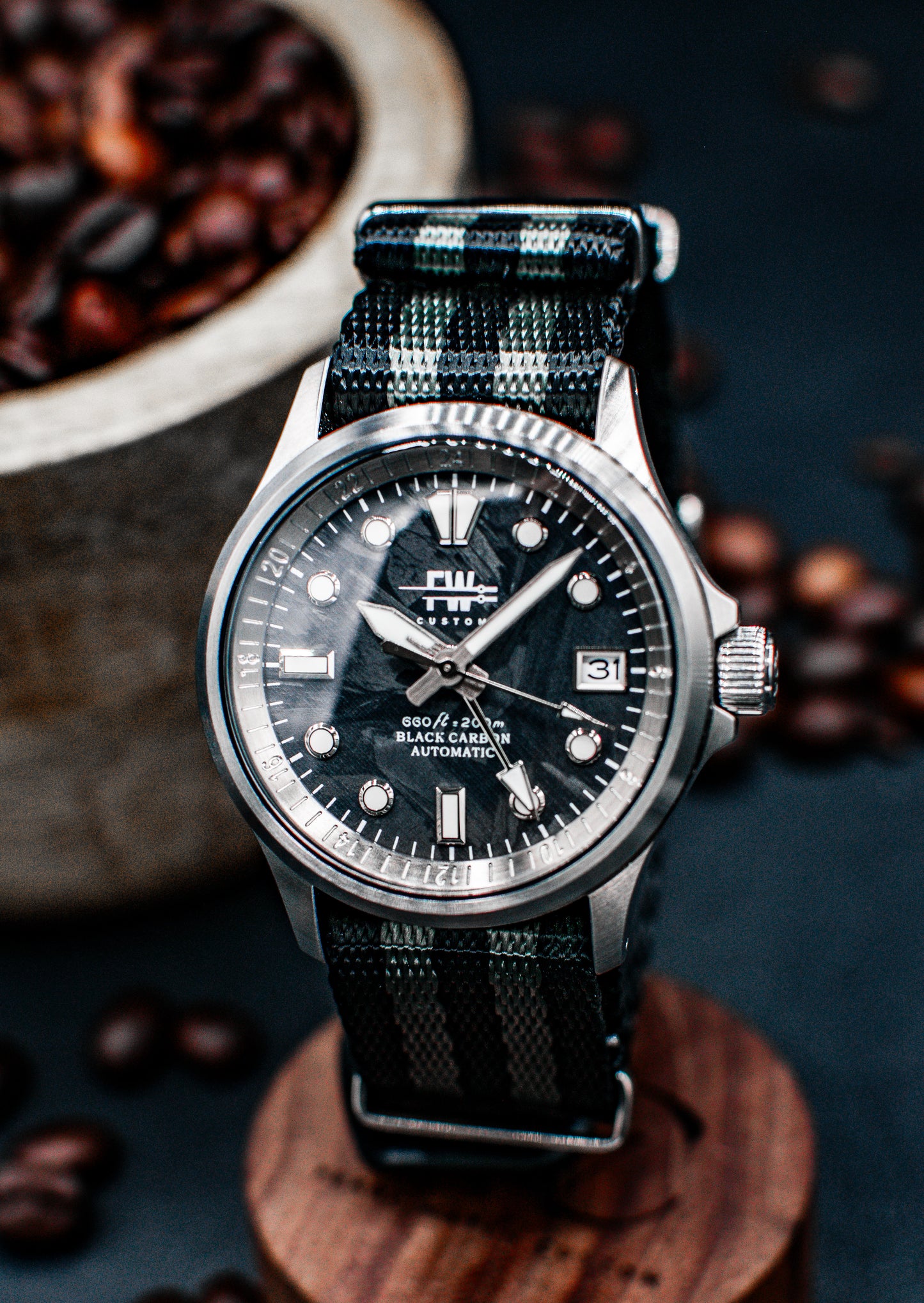 La Field Edition Carbon GMT