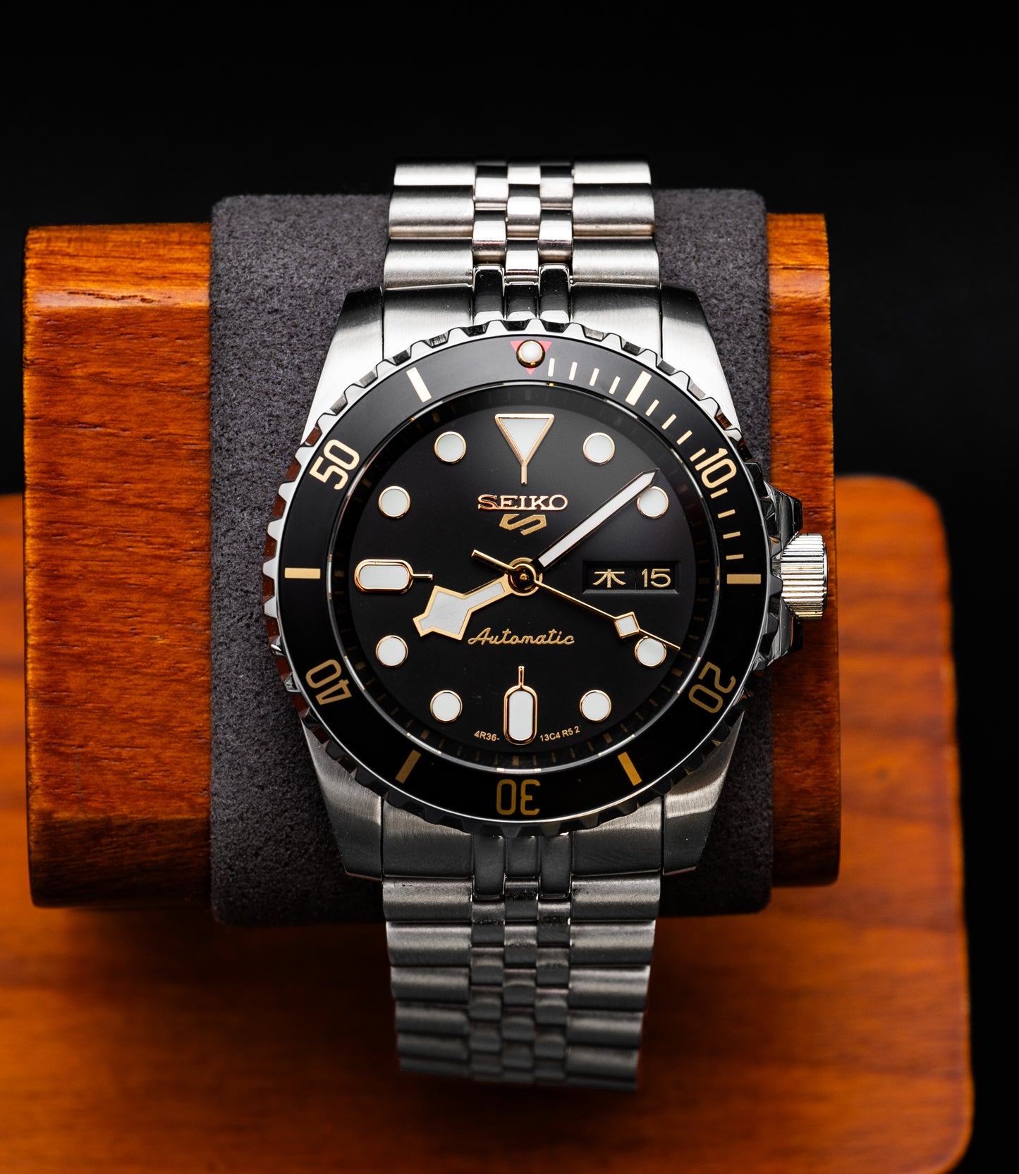 The Sub Edition Black B Black&Gold