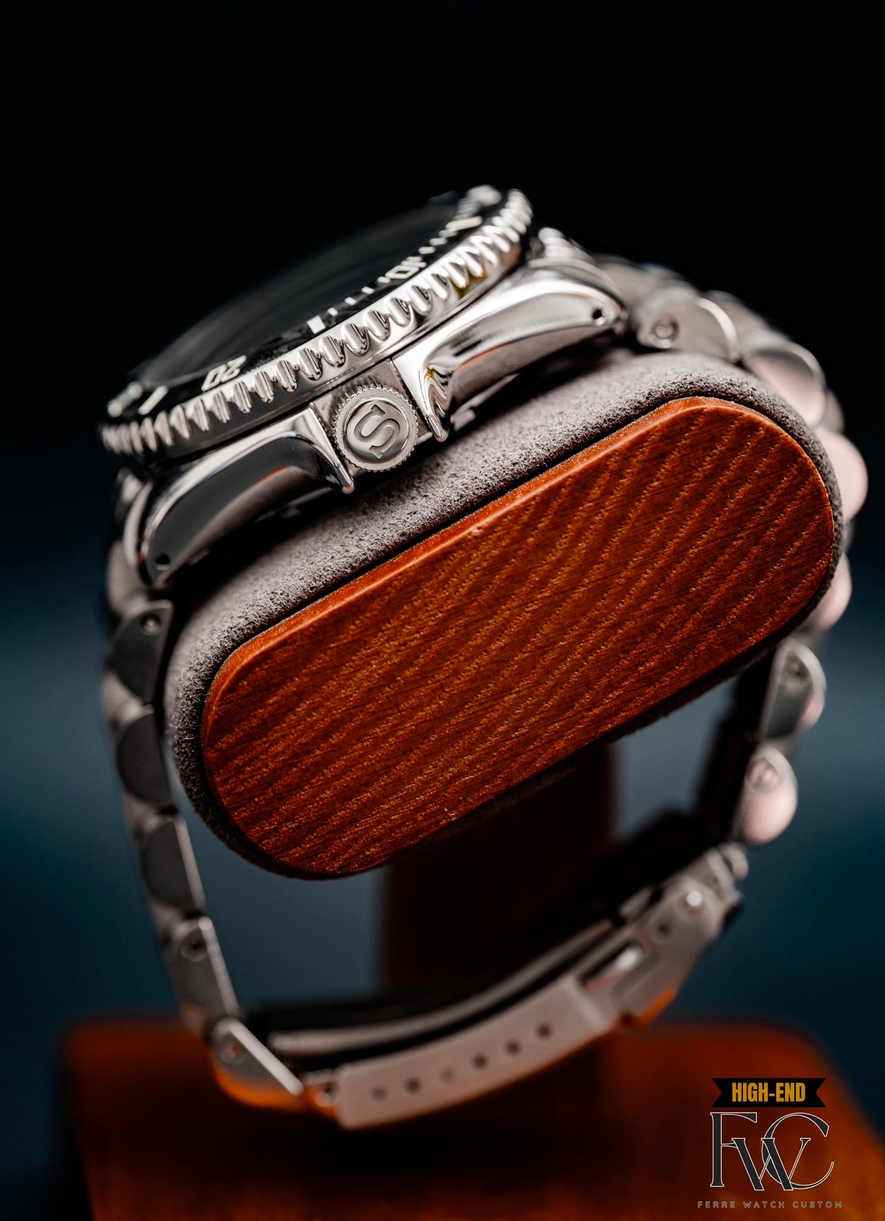 The S5 GMT Edition Carbon