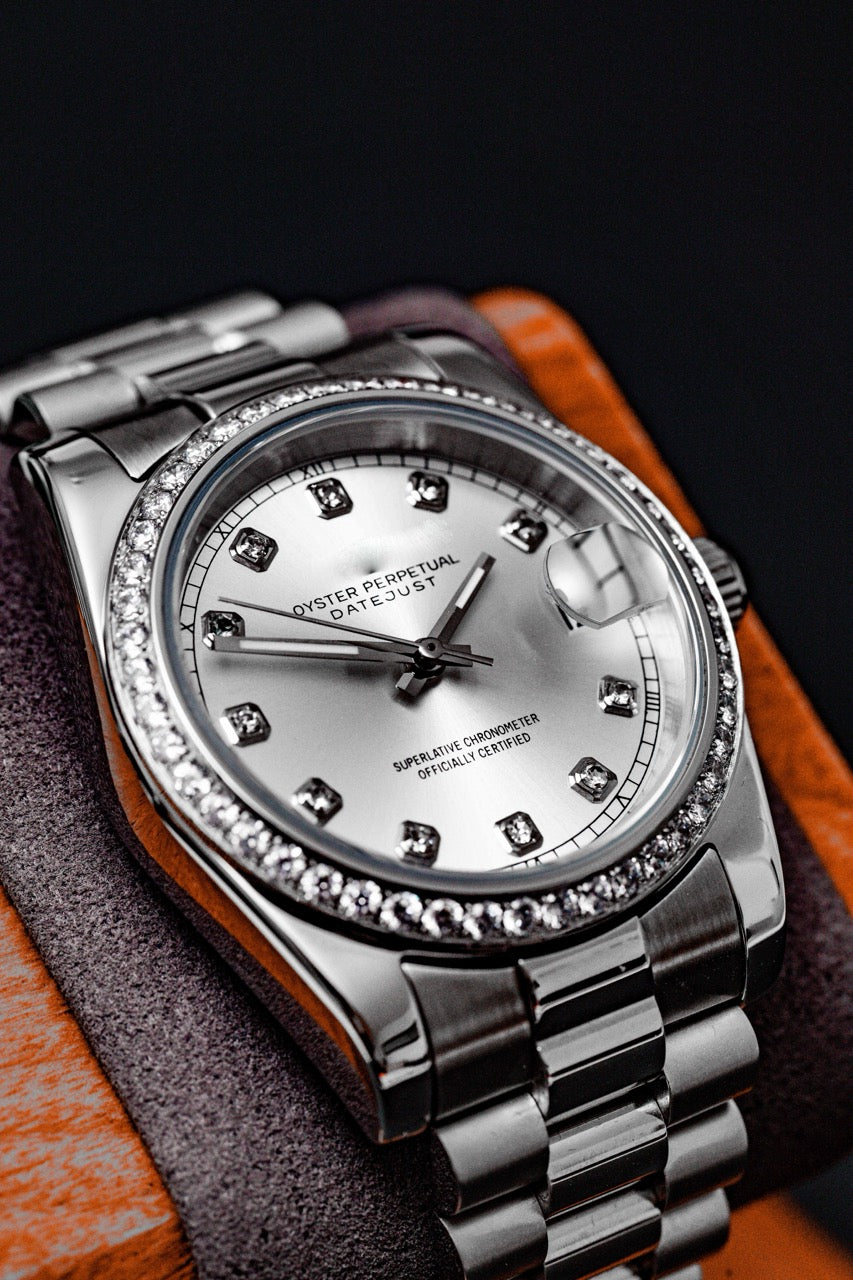 The Classic DATO Diamond Monochrome