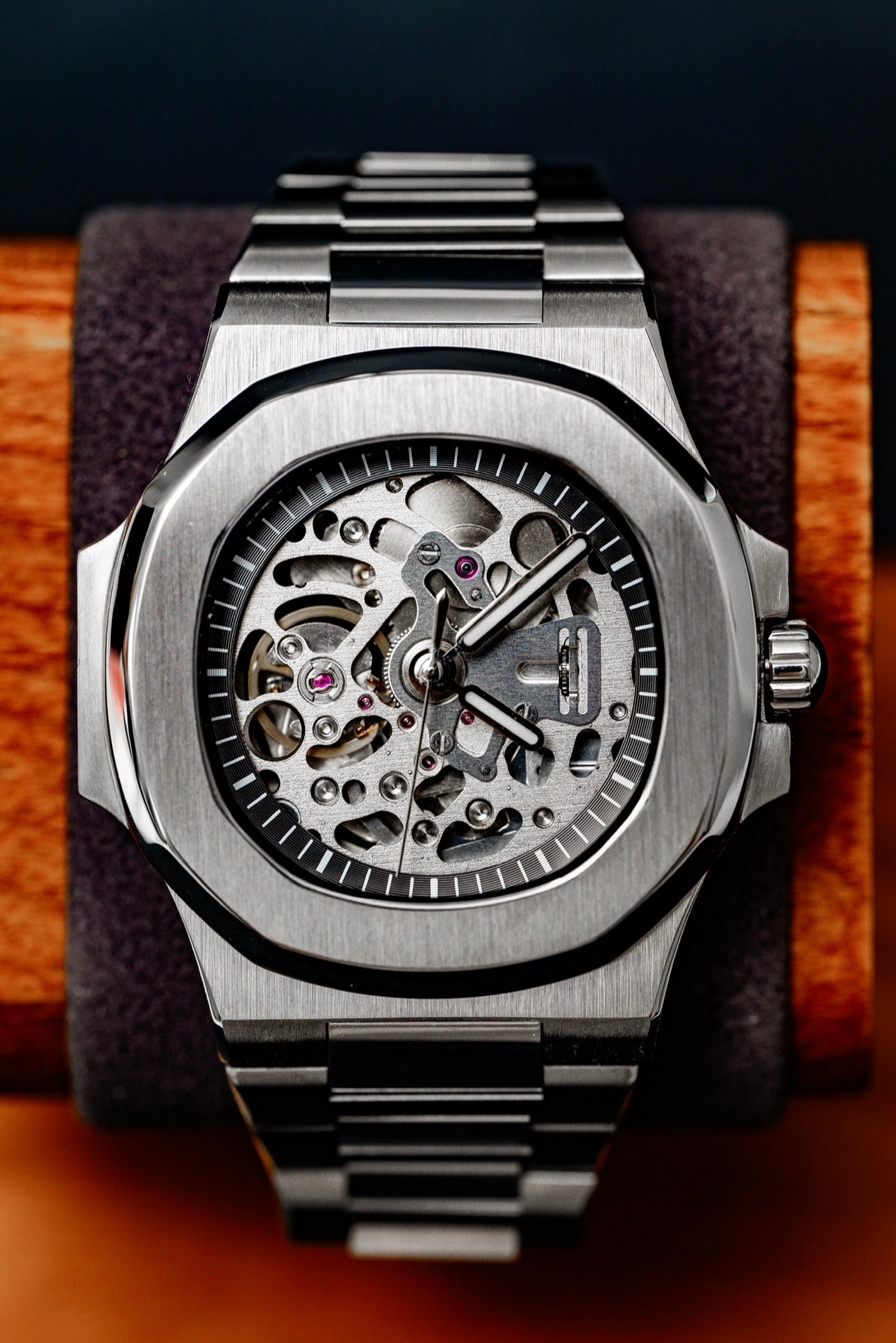 La Classic Naut Edition skeleton