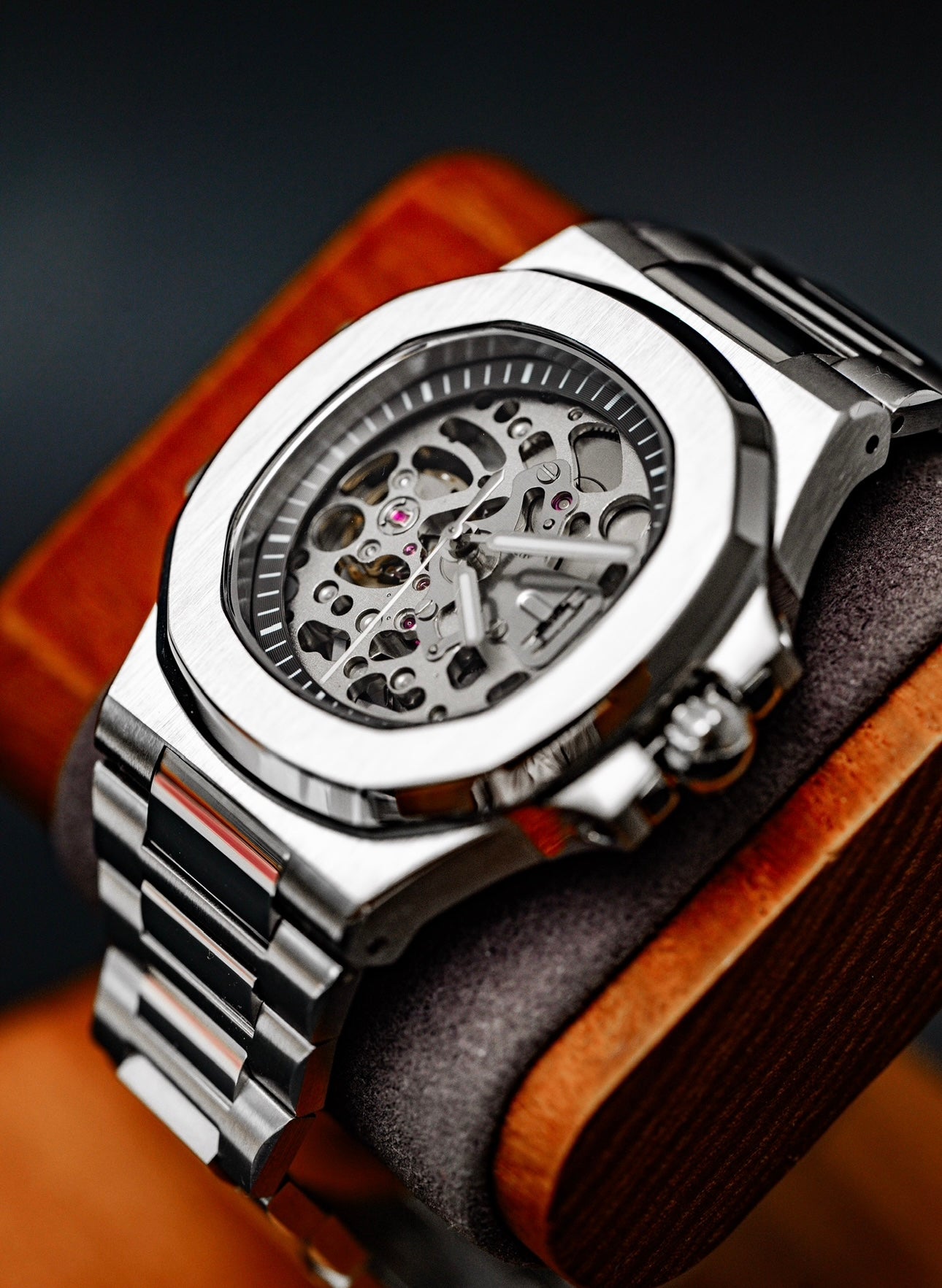 La Classic Naut Edition skeleton